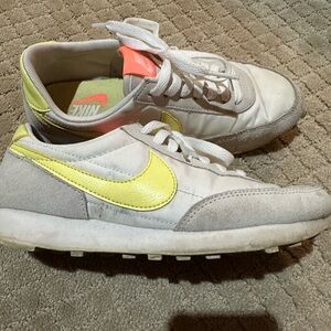 Nike Women’s Daybreak Sneakers